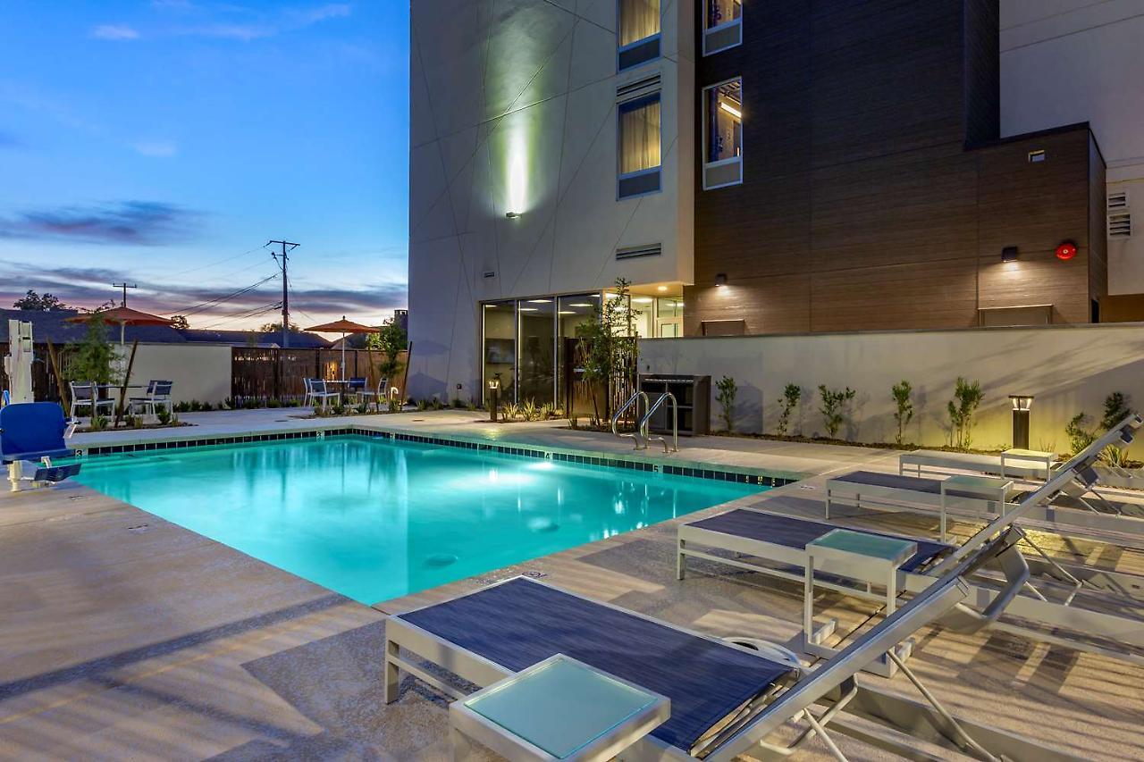 Vib Hotel By Best Western Phoenix - Tempe Exterior photo